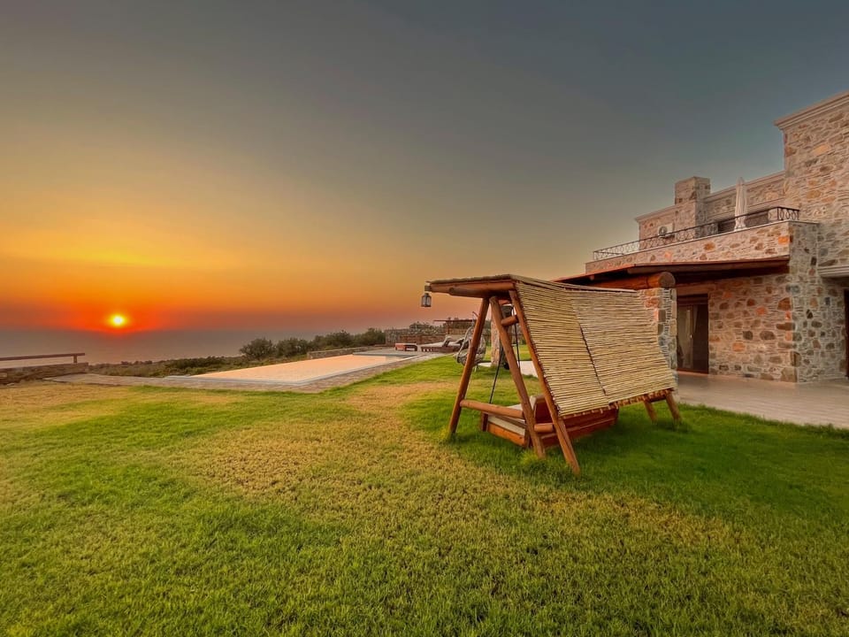 Garden, Sea view, Swimming pool, Sunset