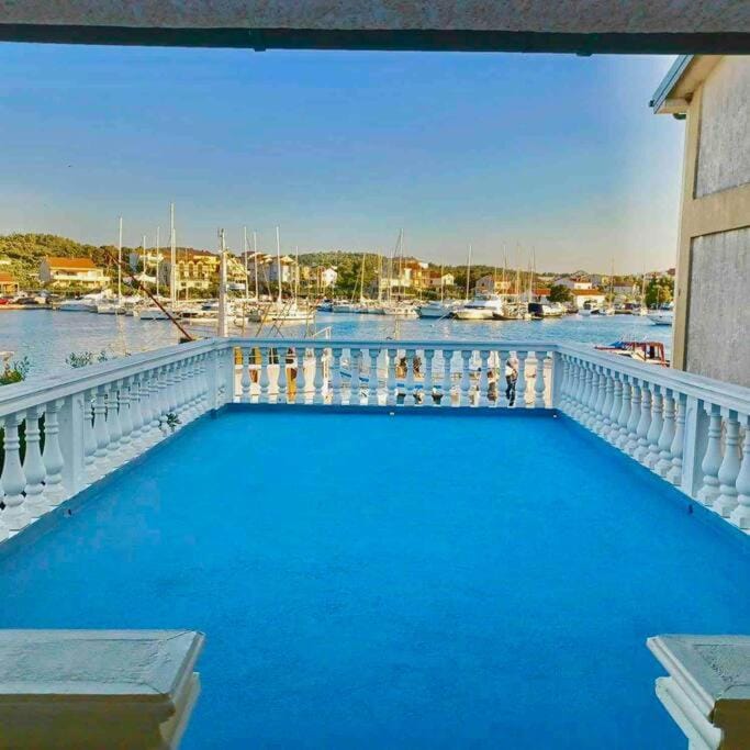 Apartment on the sea Apartment in Tisno