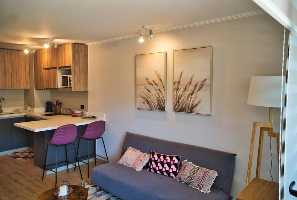 Kitchen or kitchenette, Living room, Dining area