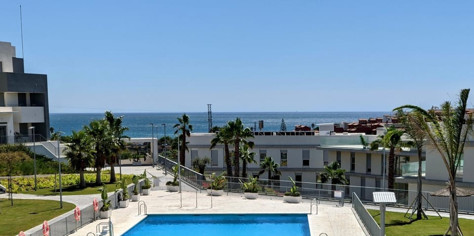 Estepona Penthouse Apartment with 132m2 terrace Apartment in Costa del Sol