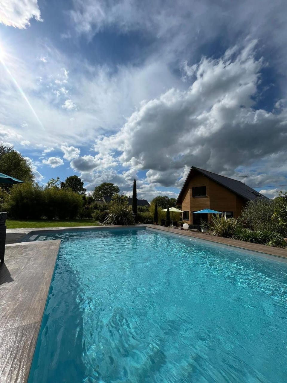 CHAMBRE DANS UN ECRIN DE VERDURE Bed and Breakfast in Pays de la Loire
