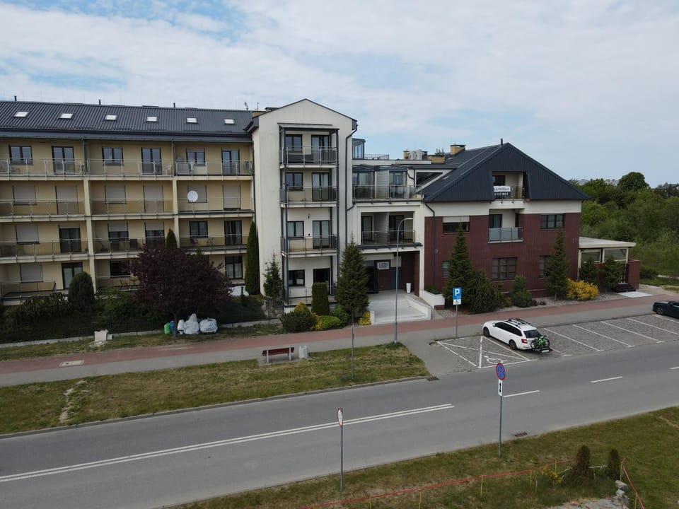 Property building, Street view