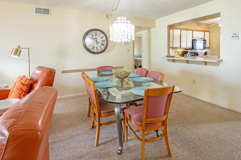 Kitchen or kitchenette, Living room, Dining area