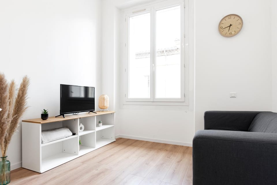 Communal lounge/ TV room, TV and multimedia, Living room