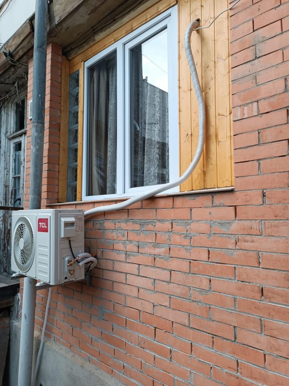 Property building, Day
