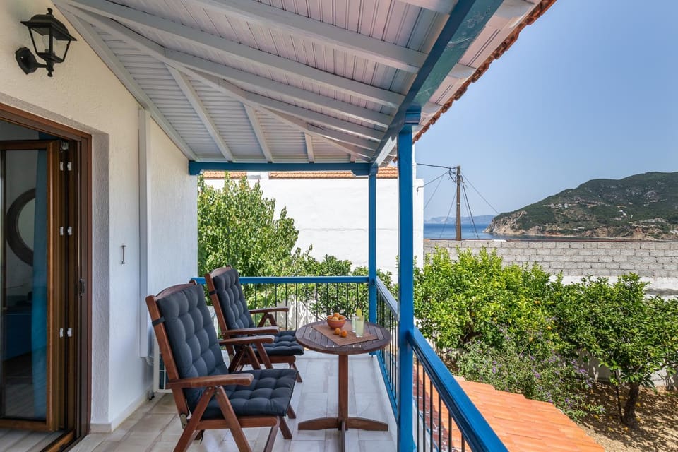 View (from property/room), Balcony/Terrace