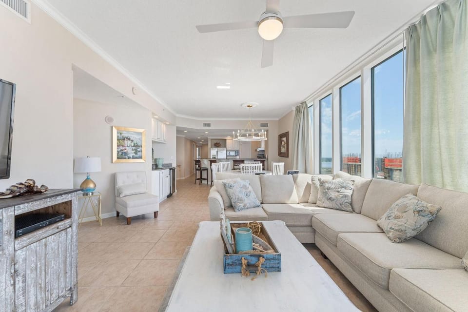 Colonnades 1601 House in Gulf Shores