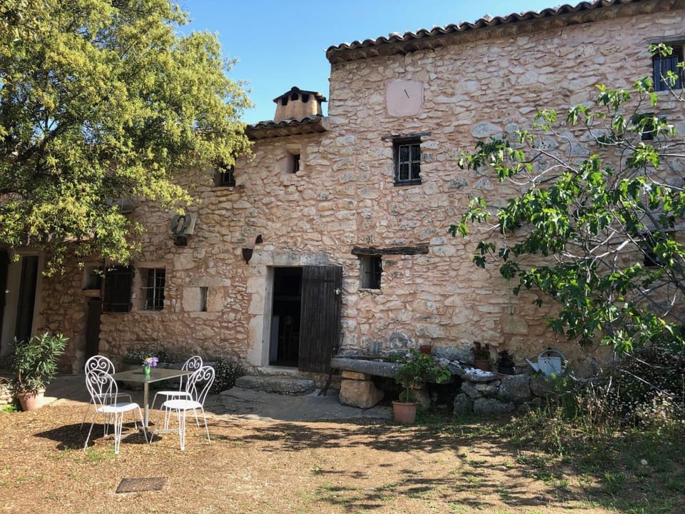 Le Jas des aiguiers Bed and Breakfast in Provence-Alpes-Côte d'Azur