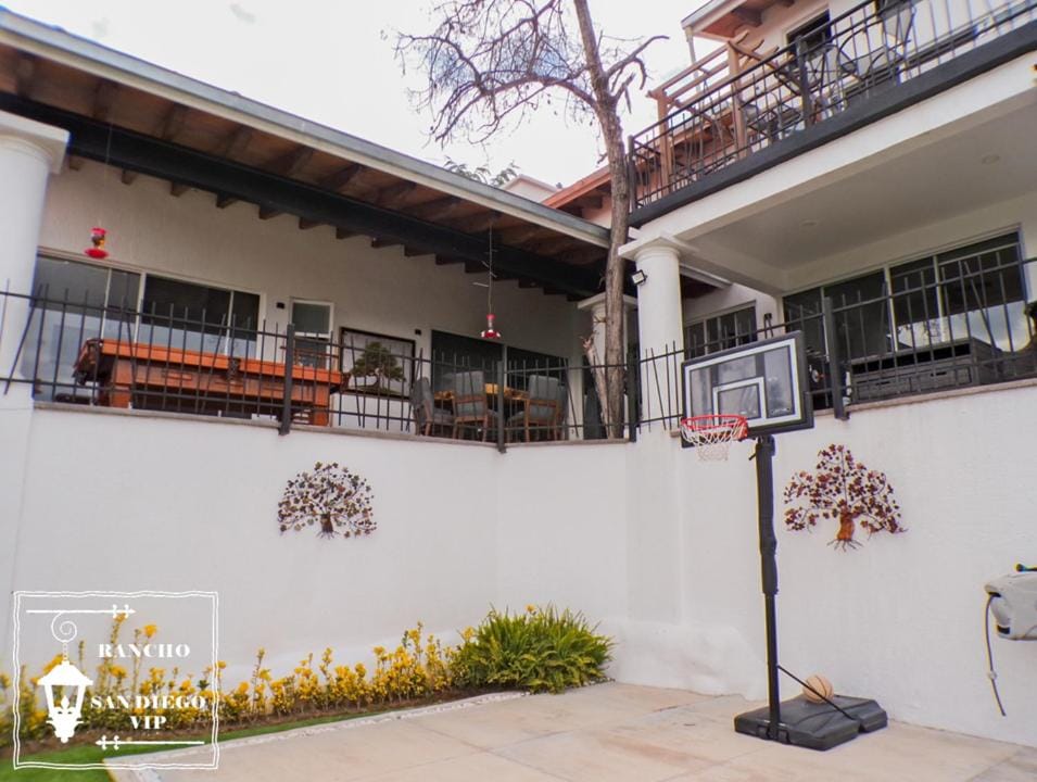 Rancho San Diego, Villa llena de Vida VIP Villa in Ixtapan de la Sal