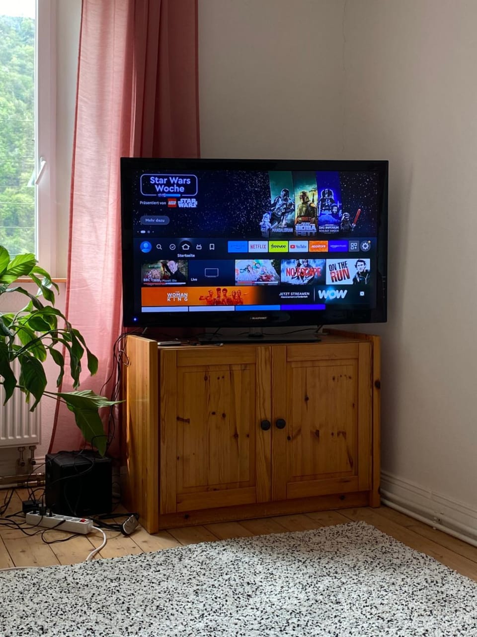Communal lounge/ TV room, TV and multimedia, Evening entertainment