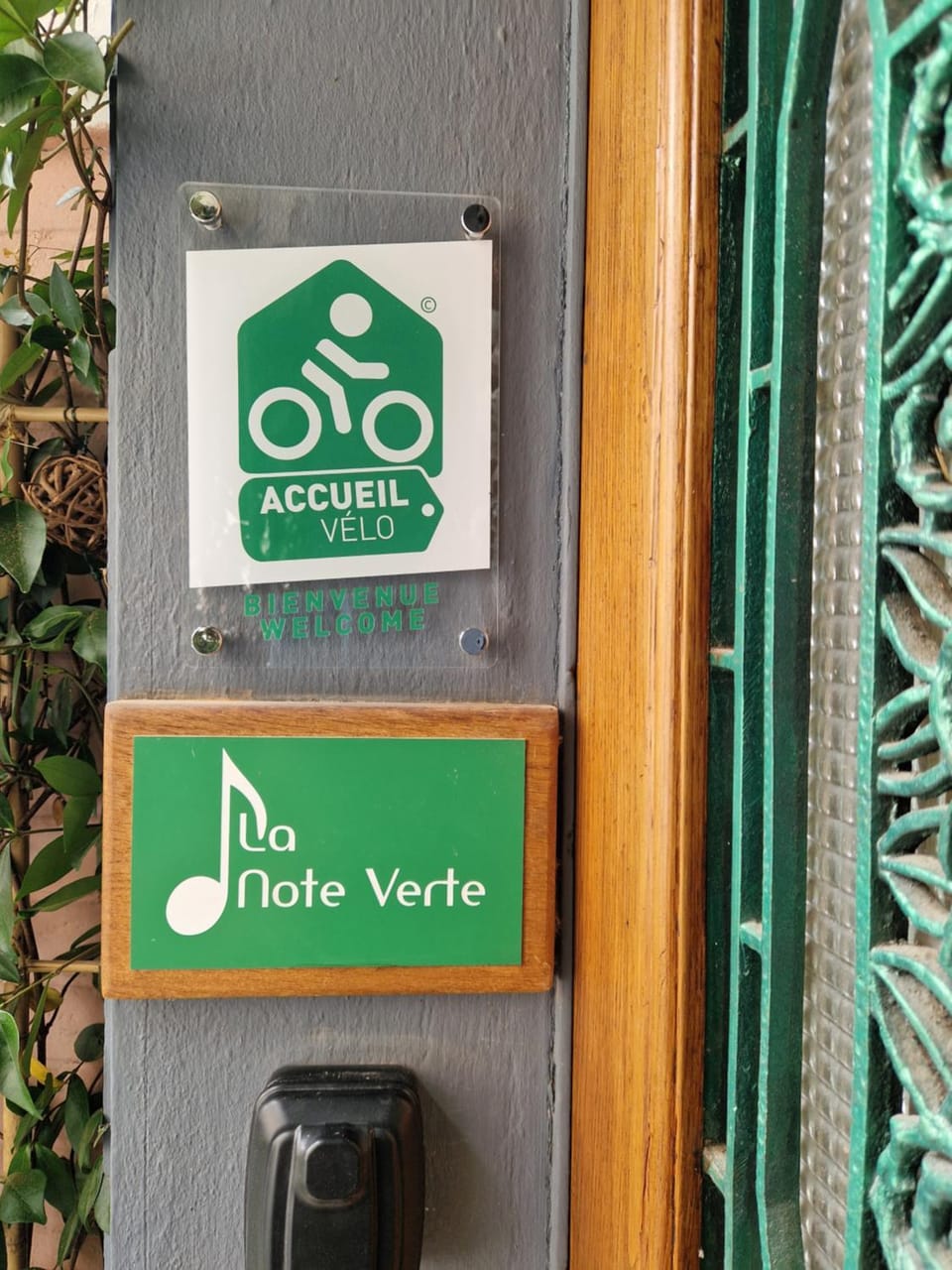Property logo or sign, Cycling