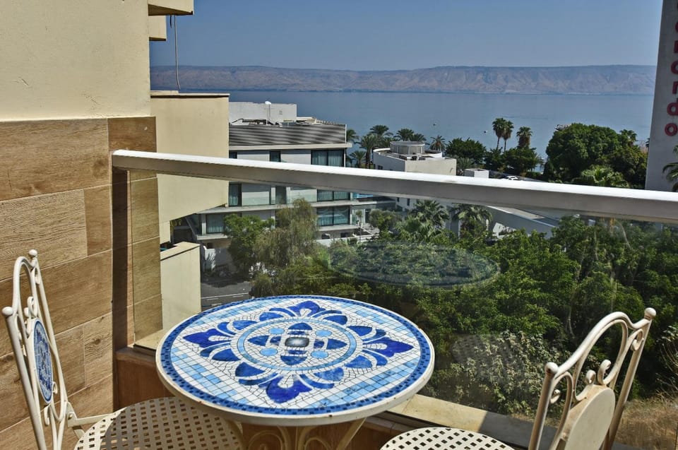 Natural landscape, View (from property/room), Balcony/Terrace, Mountain view, Sea view