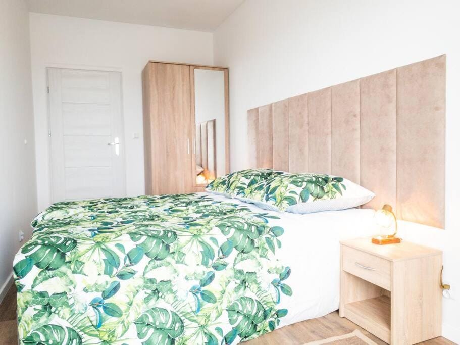 Bed, Bedroom, wardrobe
