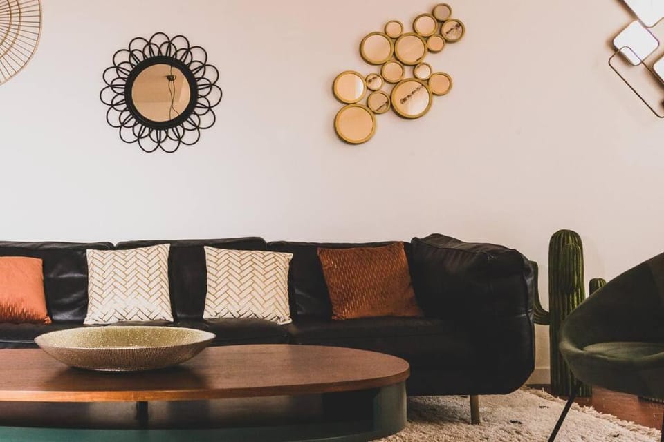 Luxury 3 Bd Aptment with Sea view Apartment in Cannes