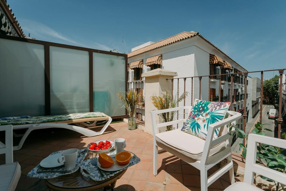 One&Lux Lumbreras, bright duplex with private terrace Apartment in Seville