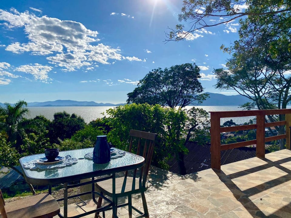Natural landscape, View (from property/room), Balcony/Terrace, Dining area, Sea view