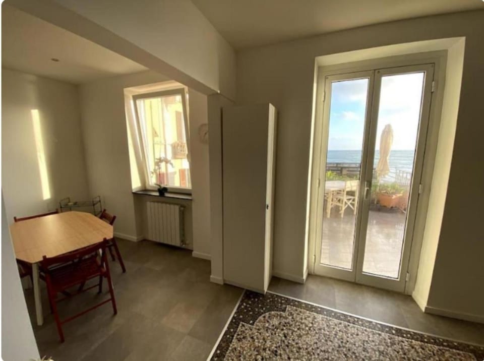 Seating area, Sea view