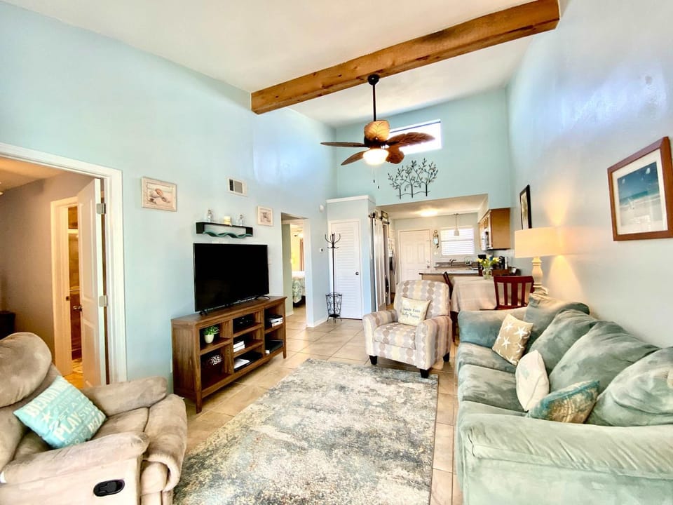 Lani Kai Village 211 by ALBVR - Beautifully Remodeled Condo with Indirect Gulf views from Balcony! House in West Beach