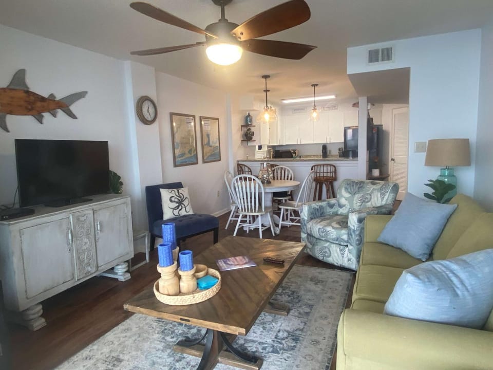 Compass Point 506 by ALBVR - Beautiful Lagoon-Front condo with great views, fishing pier, outdoor pool, indoor pool, and fitness room House in West Beach