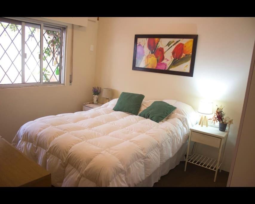 Apartamento independiente en alquiler En casa de familia Apartment in Montevideo Department, Uruguay