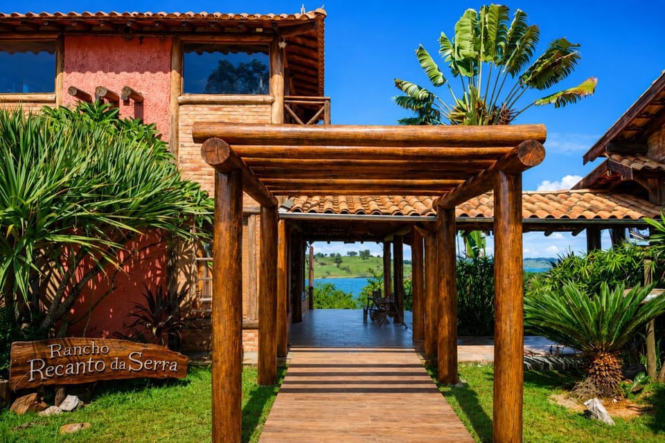 Property building, Spring, Day, Natural landscape, Garden, Garden view, Lake view