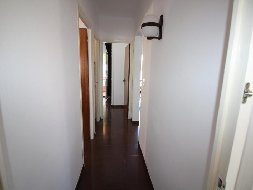 Apartamento tranquilo a 100m de la playa con aire acondicionado - ES-228-142 Apartment in Alt Empordà