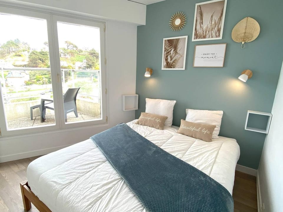 Appartement à Perros-Guirec avec Balcon Vue Mer et WIFI - FR-1-368-387 Apartment in Perros-Guirec