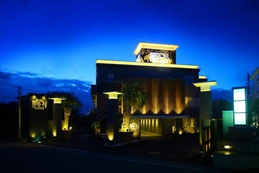 Property building, Night