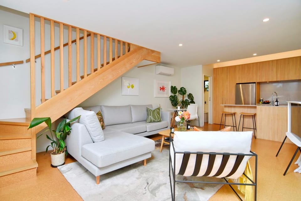 Kitchen or kitchenette, Living room, Seating area