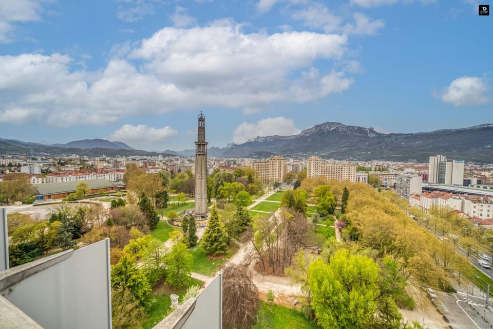 Nearby landmark, Spring, Day, Natural landscape, Bird's eye view, City view, Mountain view