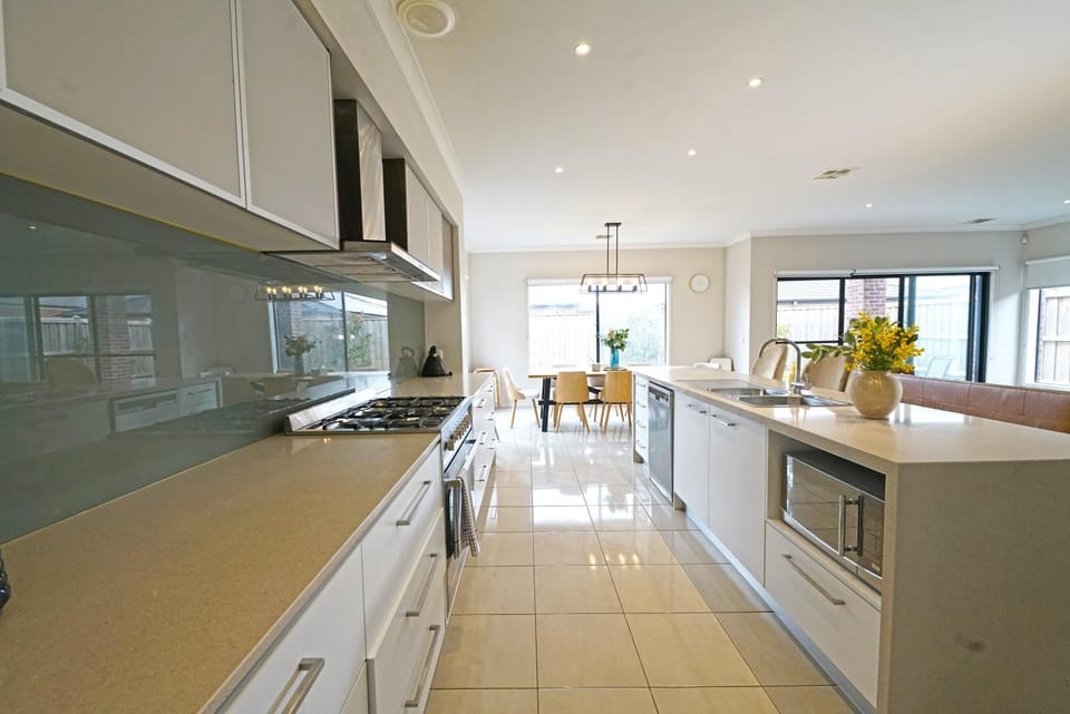 Kitchen or kitchenette, dishwasher, minibar, pet friendly, stove