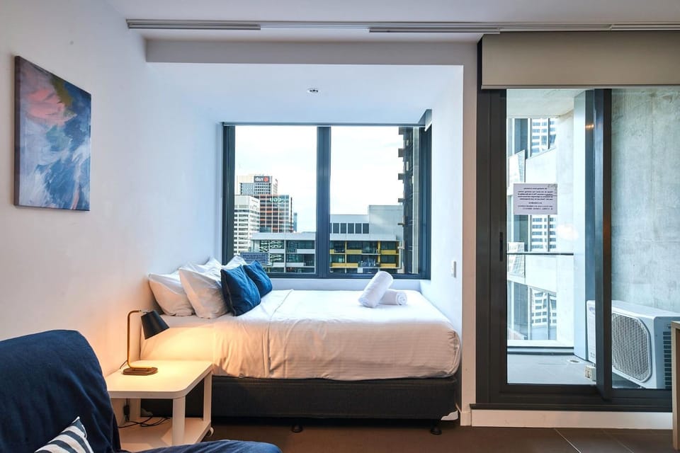 Sky-High Serenity with Stunning Views on Level 32 Apartment in Melbourne