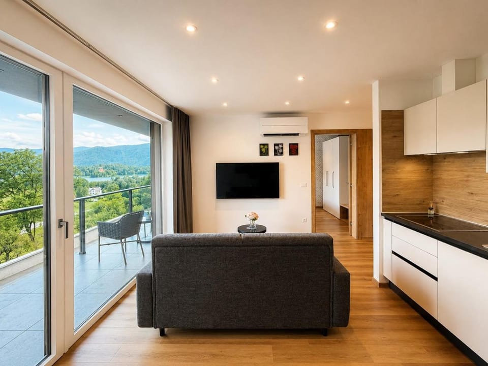 Living room, Sea view