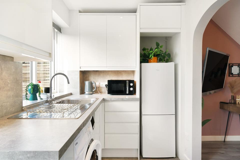 TV and multimedia, microwave, kitchen