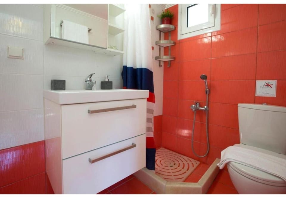 Bathroom, Living room
