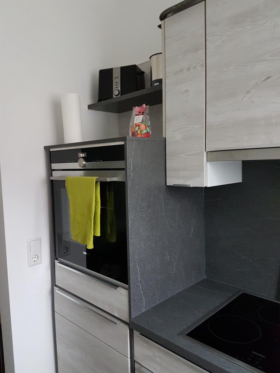 Kitchen or kitchenette, pet friendly