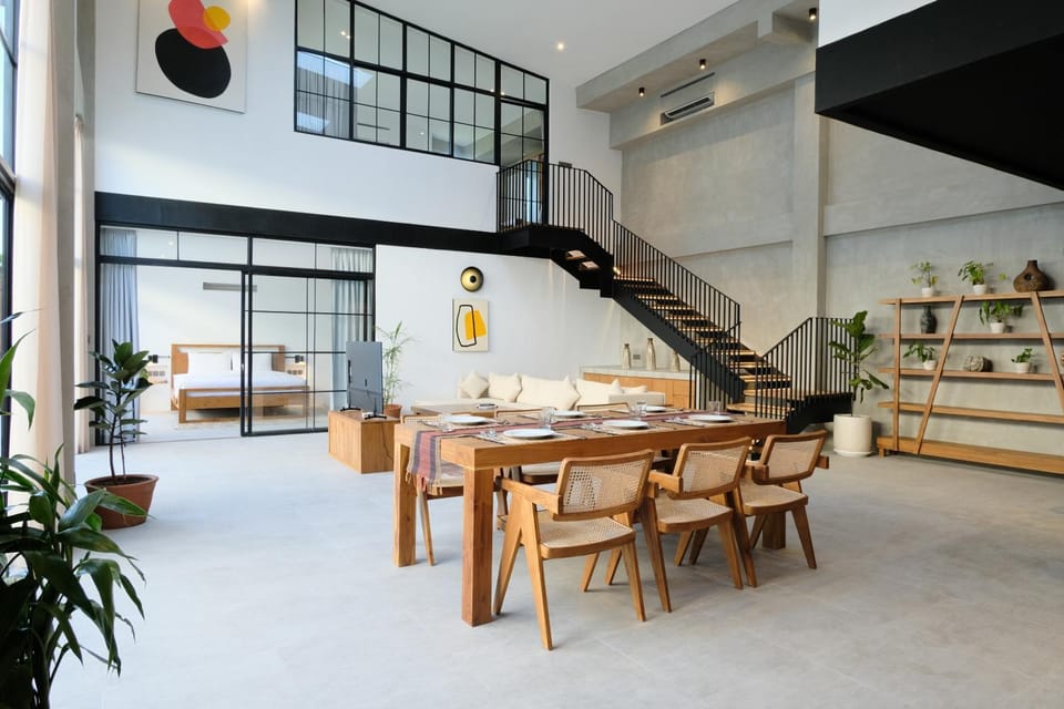 Living room, Seating area, Dining area