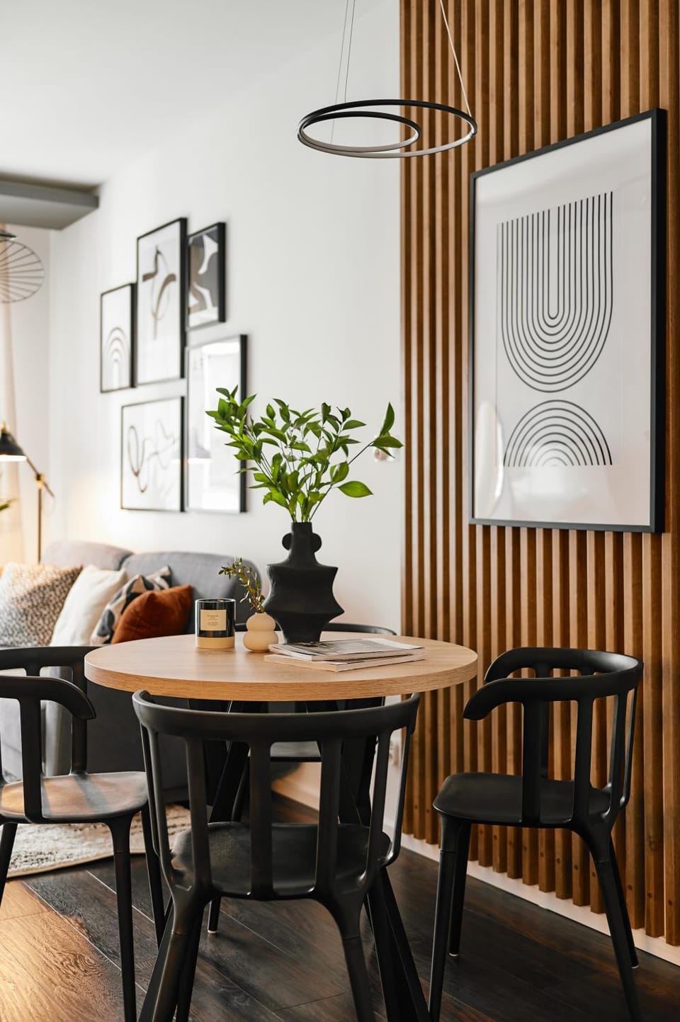 Living room, Seating area, Dining area