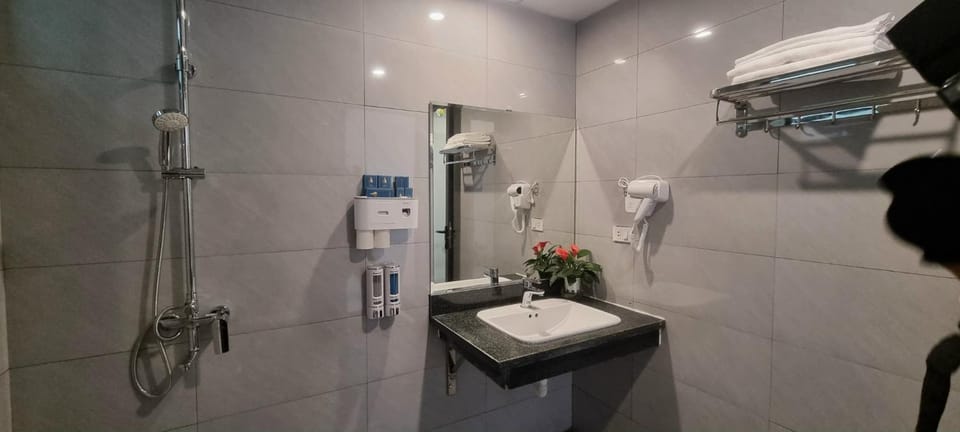 Vĩnh Sơn Nội Bài Hotel in Hanoi