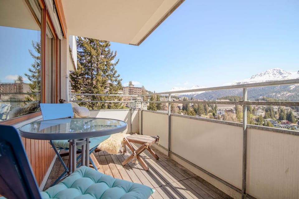 Day, Natural landscape, View (from property/room), Balcony/Terrace, Seating area, Mountain view