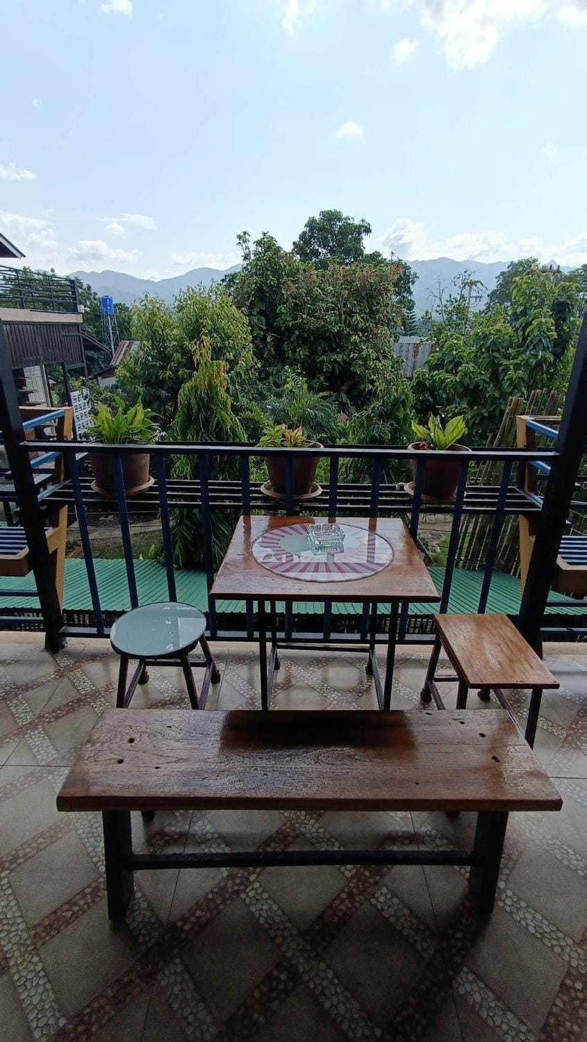 Patio, Day, Dining area, Mountain view