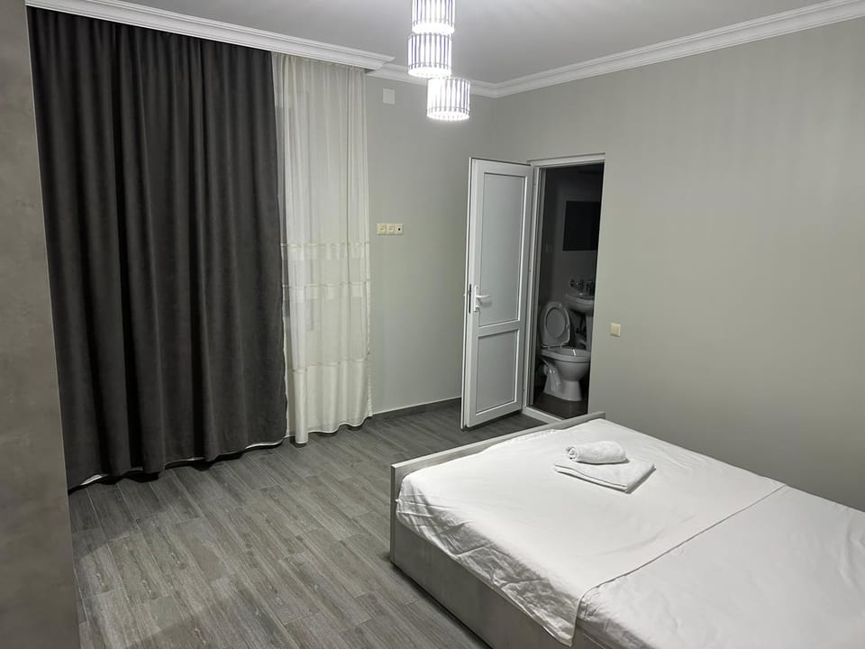 Bedroom, towels, wardrobe