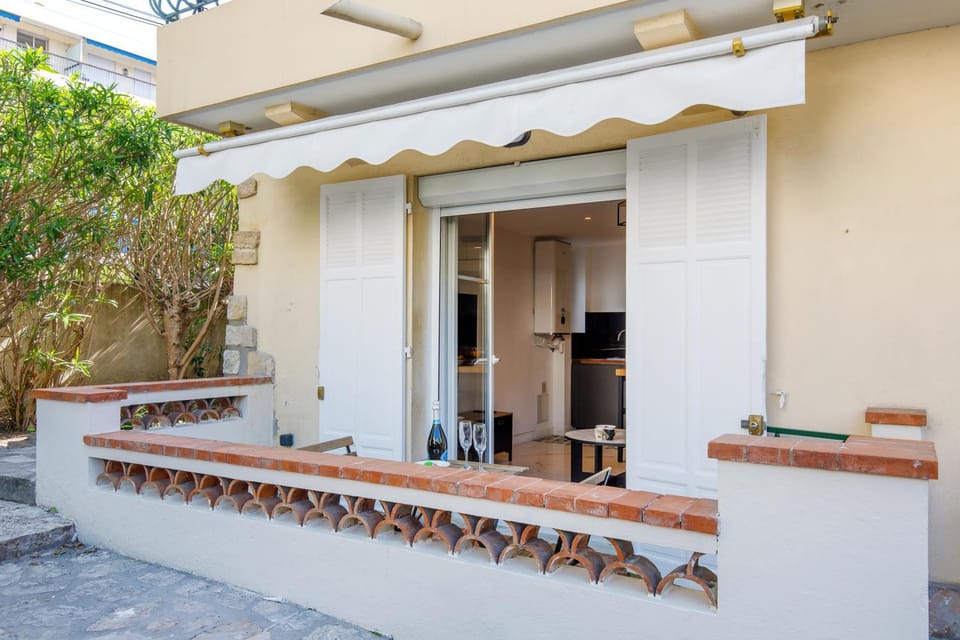 Cyclades YourHostHelper Apartment in Cannes