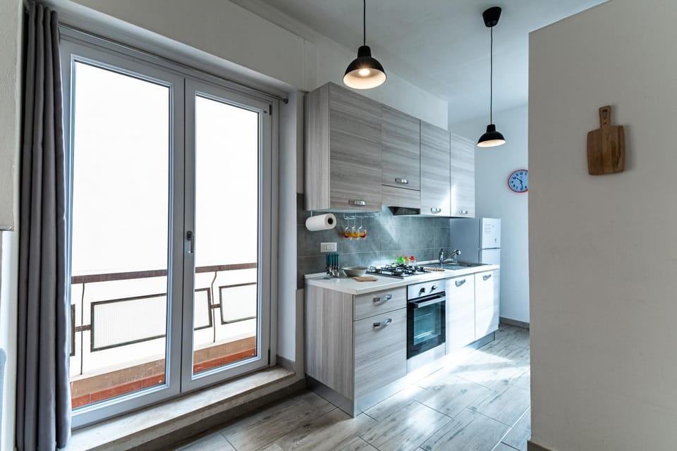 Kitchen or kitchenette, pet friendly, stove
