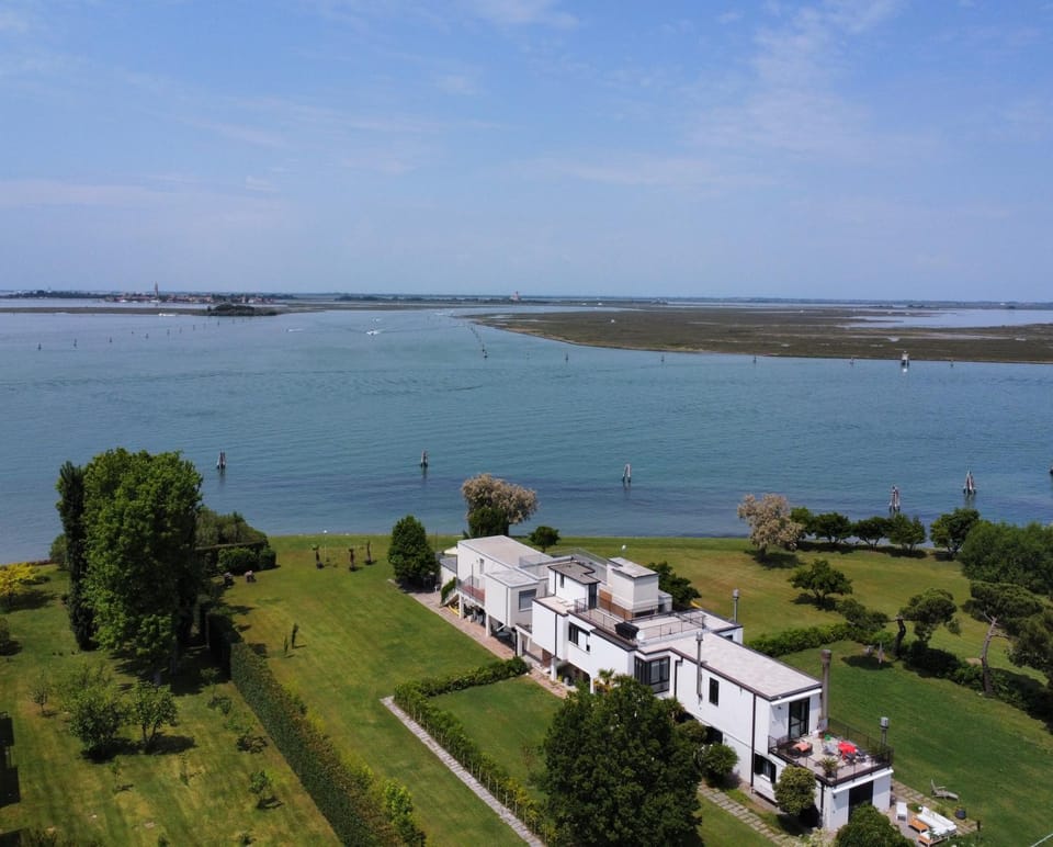 Property building, Nearby landmark, Day, Natural landscape, Bird's eye view, Summer, Garden, Balcony/Terrace, City view, Garden view, Garden view, Landmark view, Landmark view, Sea view, Sea view, Inner courtyard view