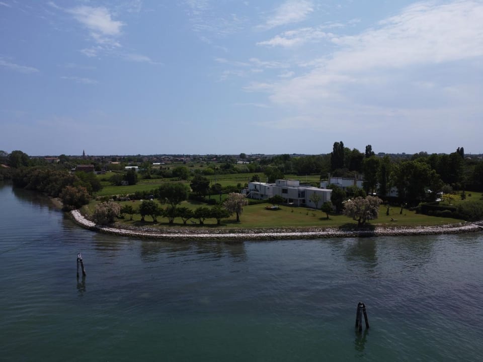 Property building, Bird's eye view, Garden