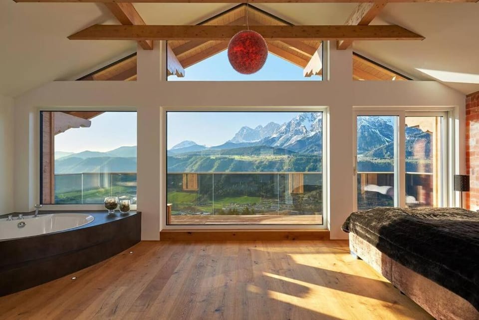Bed, Natural landscape, Balcony/Terrace, Photo of the whole room, Bedroom, Mountain view