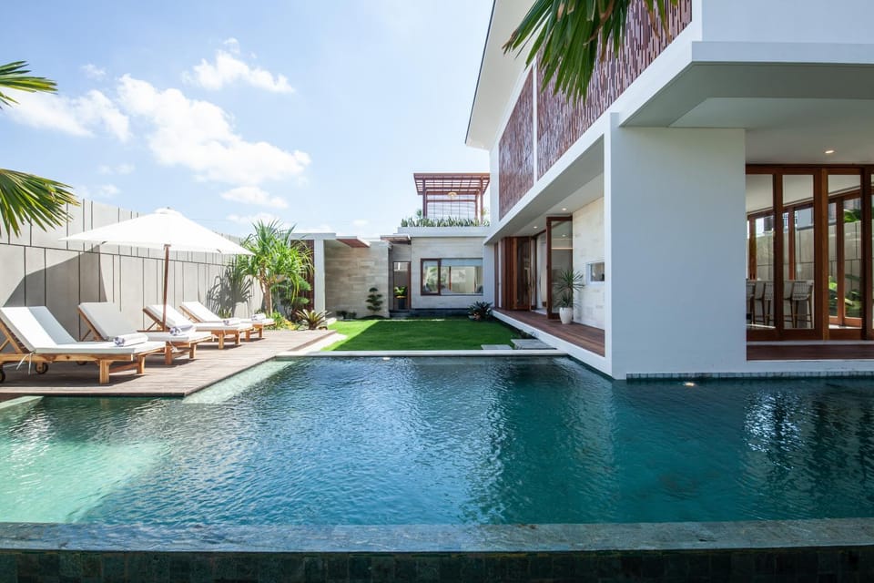 Day, Garden, Pool view, Swimming pool, Swimming pool, sunbed