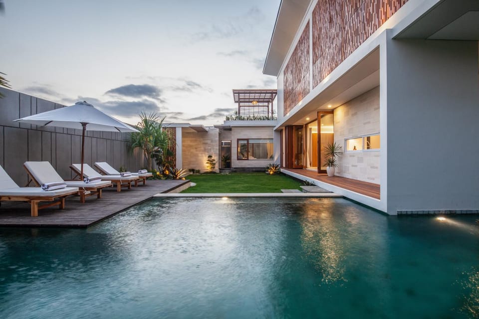 Pool view, Swimming pool, Swimming pool, sunbed
