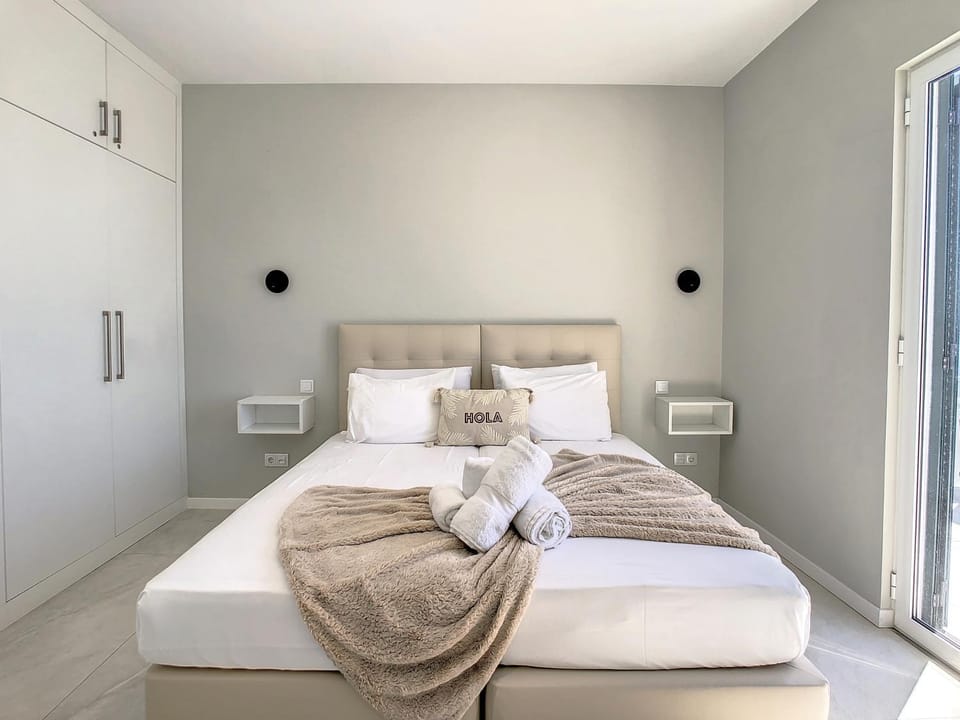 Avocado Villa by LovelyStay Villa in Madeira District